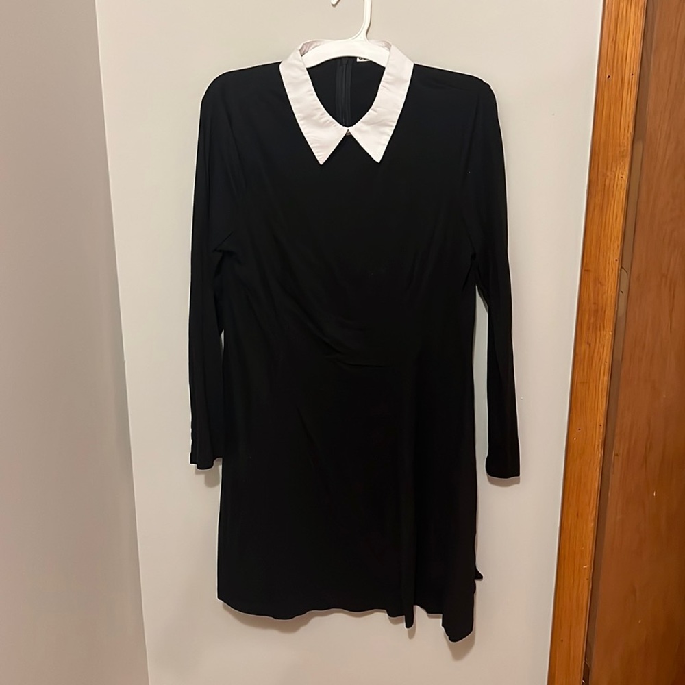 Black dress white color